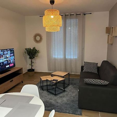 Le 102 De La Gare: Appartement Neuf Et Climatise Chalons en Champagne Exterior photo